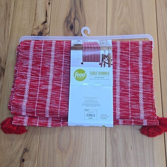 FOOD NETWORK TABLE RUNNER, RIBBED RED STRIPED WITH TASSLES - NEW - Picture 5 of 8